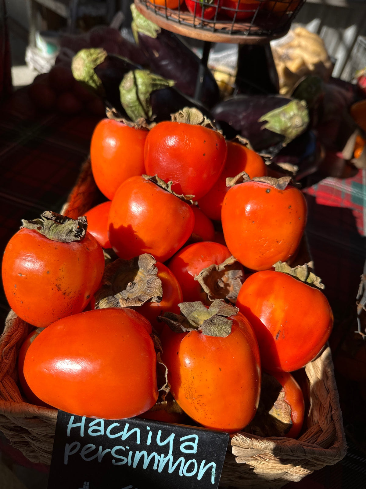 Hichiya  Persimmons - per pound  image 0