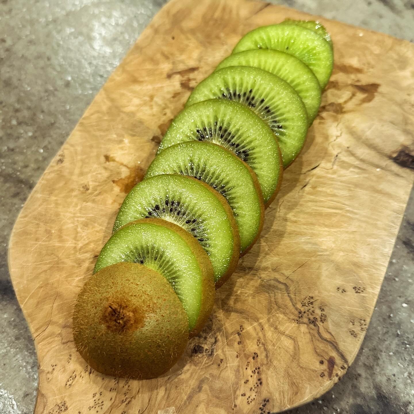 Kiwi image 0
